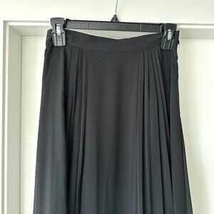 Aritzia Little Moon Skirt
